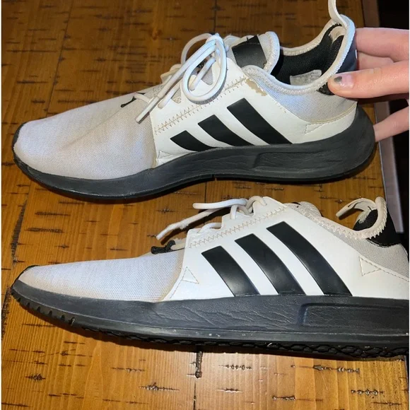 Adidas Grey Sneakers - Picture 2 of 5